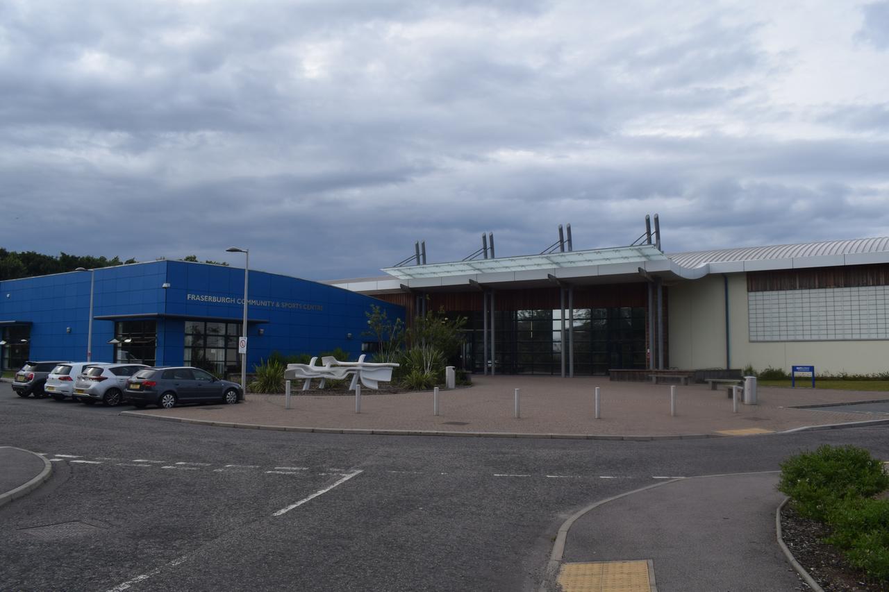 Cheers Cafe Bar & Tavern Hotel Fraserburgh Exterior photo